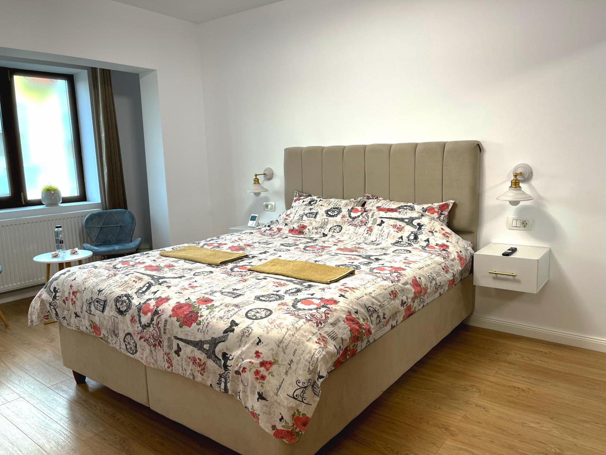 Central Residence Târgu Jiu Dış mekan fotoğraf