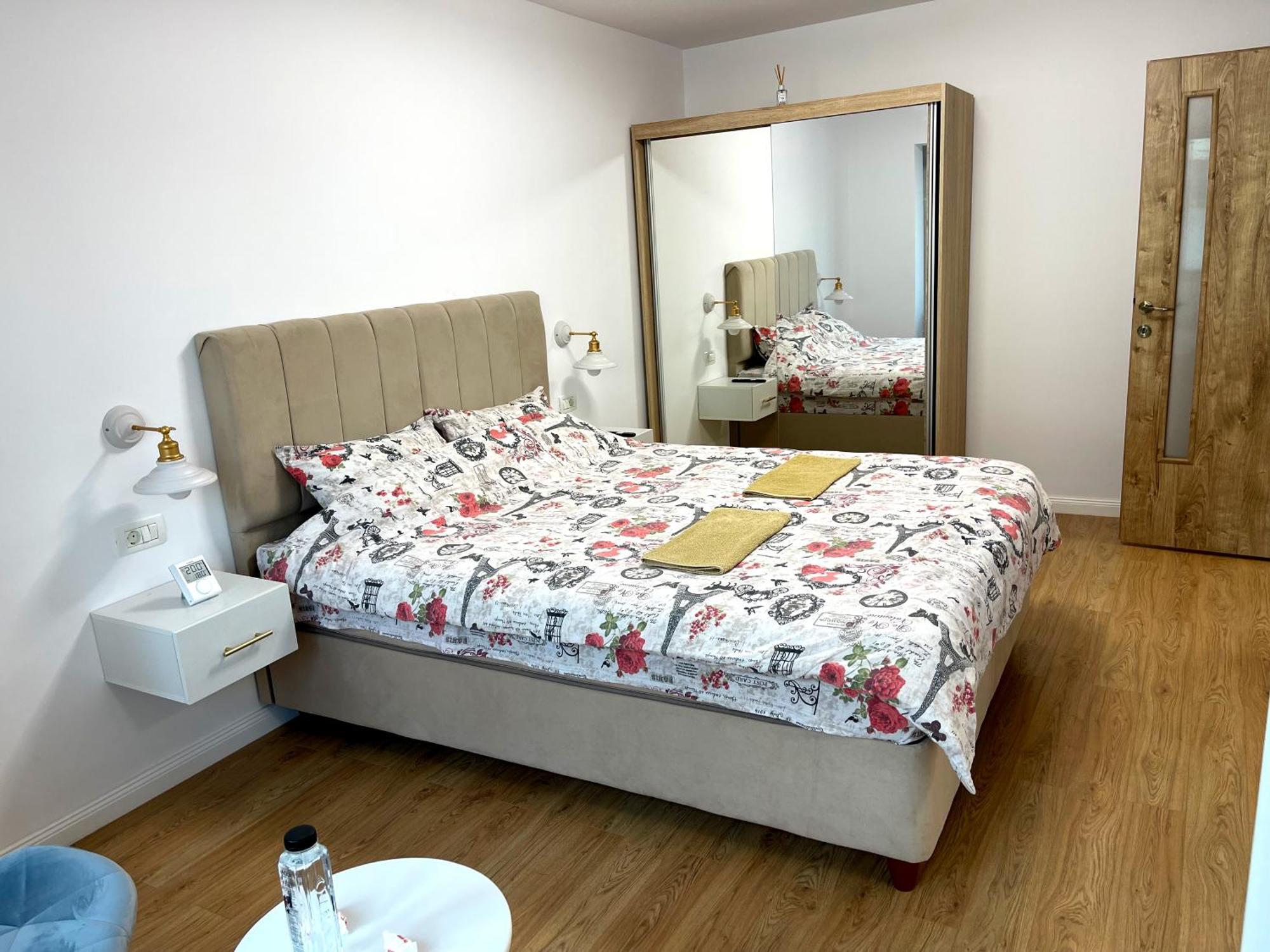 Central Residence Târgu Jiu Dış mekan fotoğraf